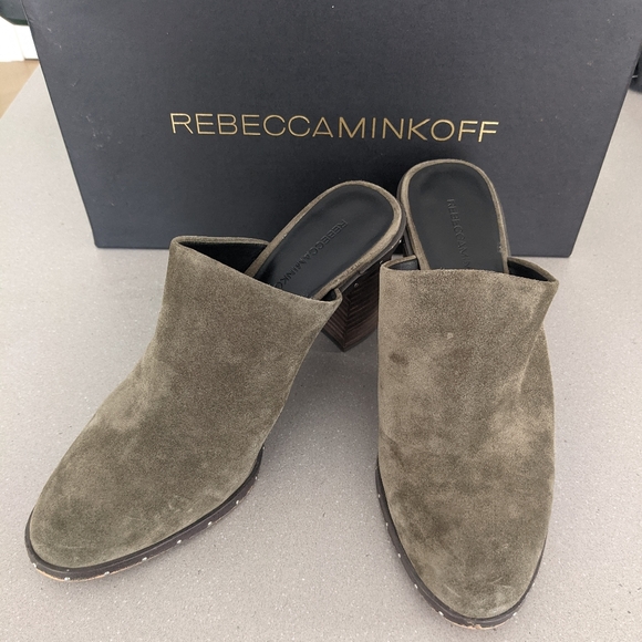 Galyn Mule - Picture 3 of 10